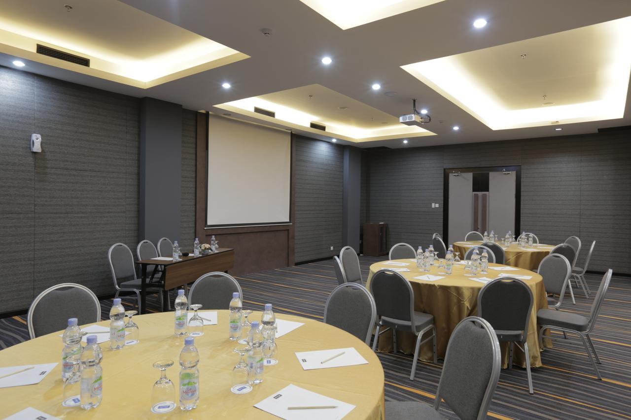 Kyriad Hotel Muraya Aceh Банда-Ачех Экстерьер фото